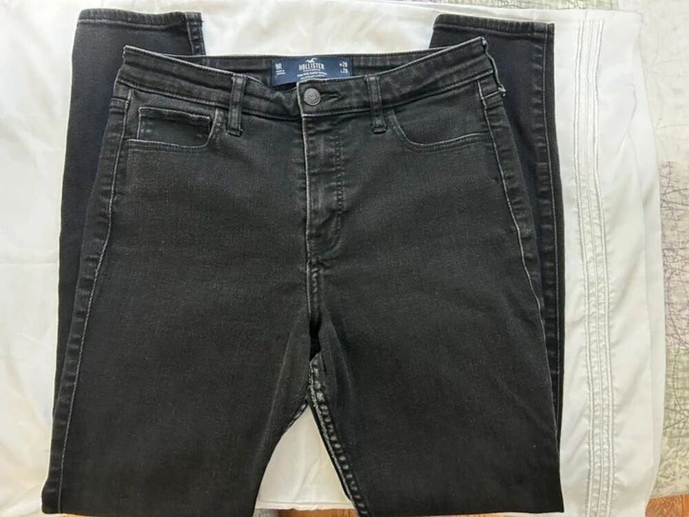 Hollister High Rise Super Skinny Jean Size 9R